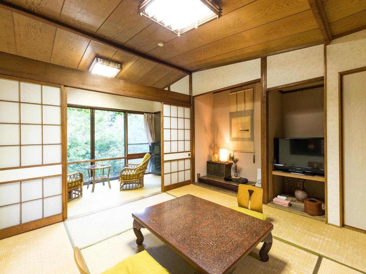 Отель Tabist Shirasagi-Onsen Shirasagikan Тойота Экстерьер фото