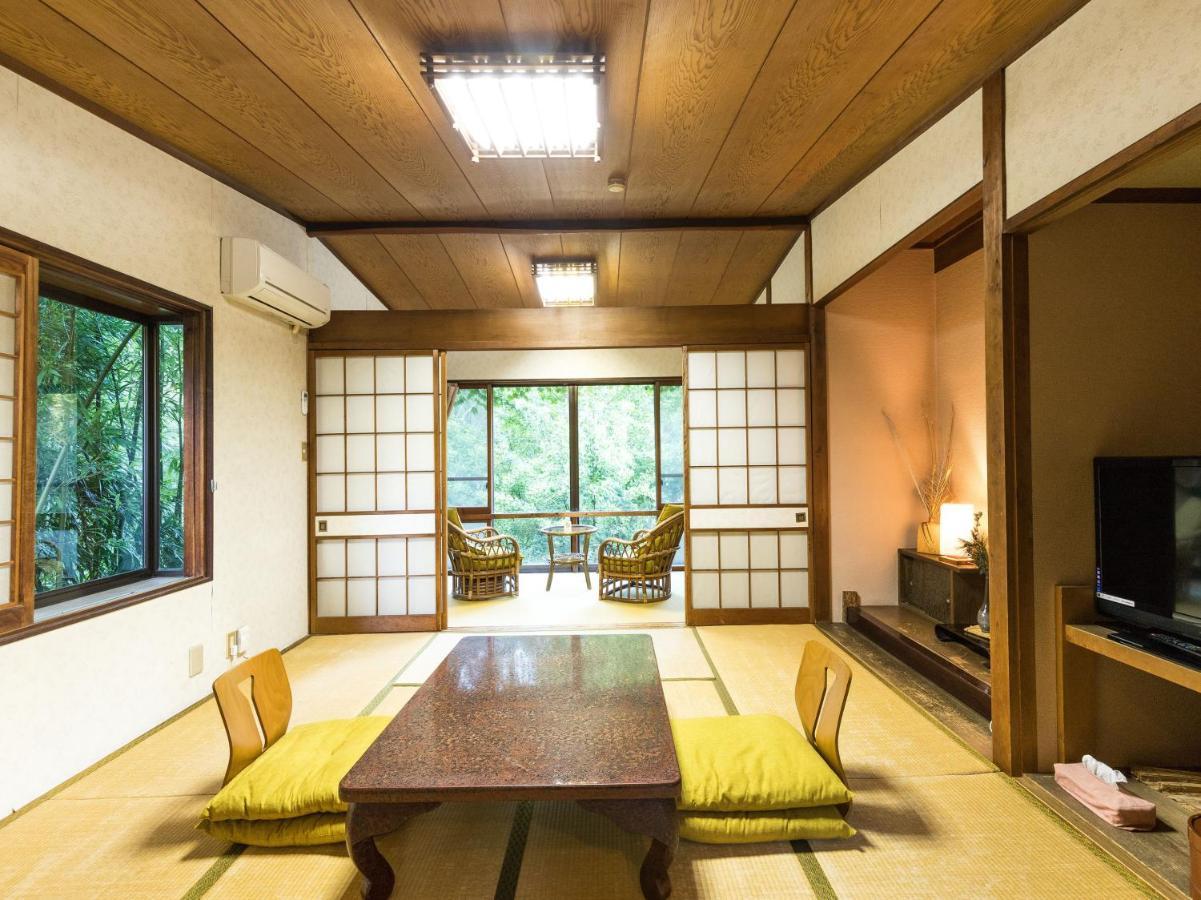 Отель Tabist Shirasagi-Onsen Shirasagikan Тойота Экстерьер фото
